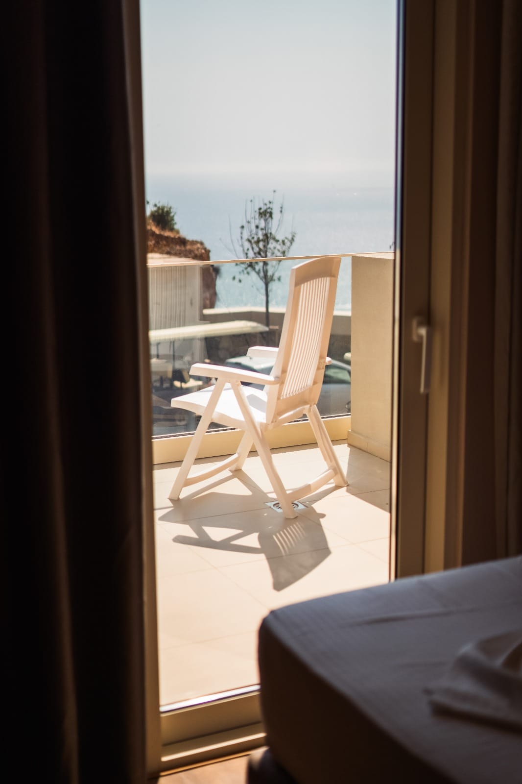 Hotel Whisky comfortable living with sea balcony